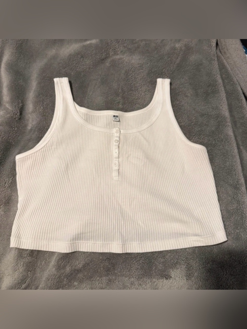 Uniqlo White Ribbed Henley Crop Tank